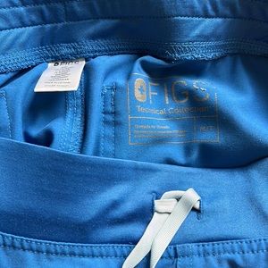 Figs Livingston medium tall ROYAL